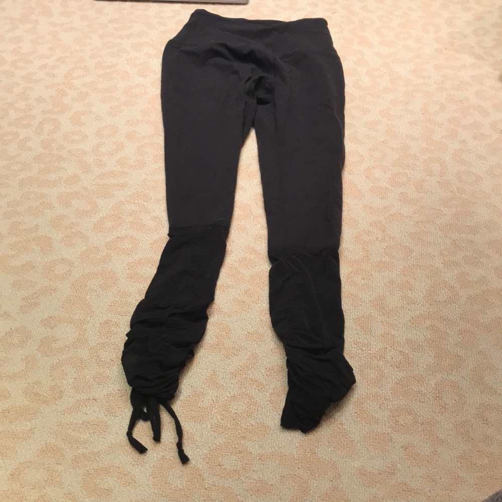 Black leggings
